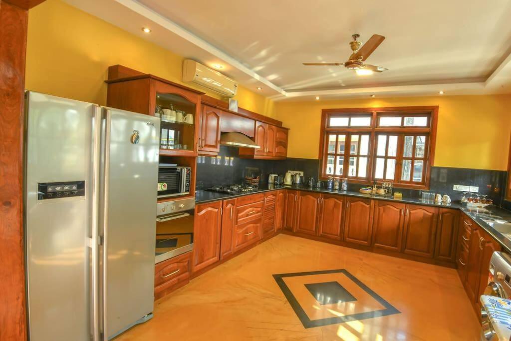 Villa Nazuri W Caretaker Candolim Exterior foto